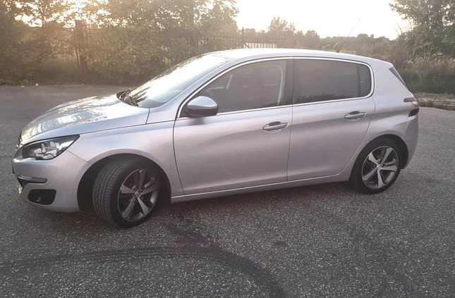 Peugeot 308 cena 27000 przebieg: 162000, rok produkcji 2014 z Gniezno małe 92